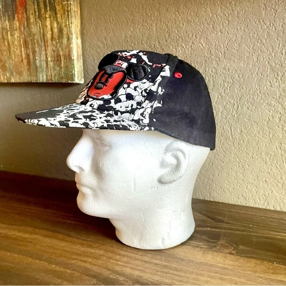 Disney Parks Mickey Mouse Baseball Trucker Cap Hat Black‎ Red White Youth Size